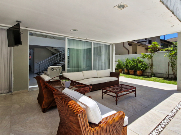 RESIDÊNCIA DE ALTO LUXO NO CONDOMÍNIO COSTA VERDE TABATINGA 418 m² de sofisticação em terreno de 500 m² – Praia da Tabatinga