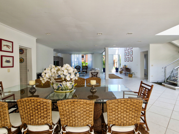 RESIDÊNCIA DE ALTO LUXO NO CONDOMÍNIO COSTA VERDE TABATINGA 418 m² de sofisticação em terreno de 500 m² – Praia da Tabatinga