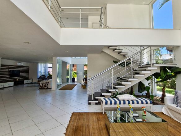 RESIDÊNCIA DE ALTO LUXO NO CONDOMÍNIO COSTA VERDE TABATINGA 418 m² de sofisticação em terreno de 500 m² – Praia da Tabatinga