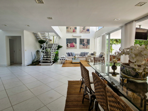 RESIDÊNCIA DE ALTO LUXO NO CONDOMÍNIO COSTA VERDE TABATINGA 418 m² de sofisticação em terreno de 500 m² – Praia da Tabatinga