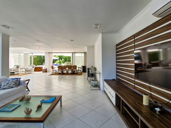 RESIDÊNCIA DE ALTO LUXO NO CONDOMÍNIO COSTA VERDE TABATINGA 418 m² de sofisticação em terreno de 500 m² – Praia da Tabatinga