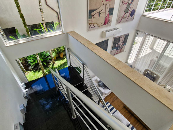 RESIDÊNCIA DE ALTO LUXO NO CONDOMÍNIO COSTA VERDE TABATINGA 418 m² de sofisticação em terreno de 500 m² – Praia da Tabatinga