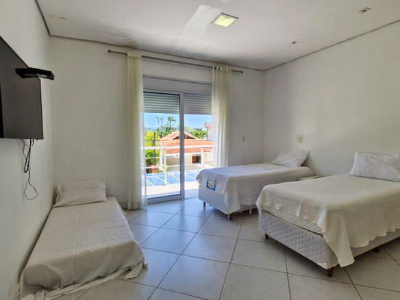 RESIDÊNCIA DE ALTO LUXO NO CONDOMÍNIO COSTA VERDE TABATINGA 418 m² de sofisticação em terreno de 500 m² – Praia da Tabatinga