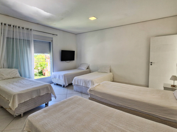 RESIDÊNCIA DE ALTO LUXO NO CONDOMÍNIO COSTA VERDE TABATINGA 418 m² de sofisticação em terreno de 500 m² – Praia da Tabatinga
