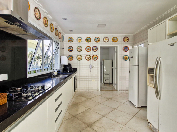 RESIDÊNCIA DE ALTO LUXO NO CONDOMÍNIO COSTA VERDE TABATINGA 418 m² de sofisticação em terreno de 500 m² – Praia da Tabatinga