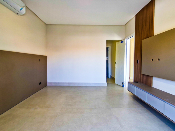 Espetacular casa recém construida com 346m² no Condominio Costa Nova Residence