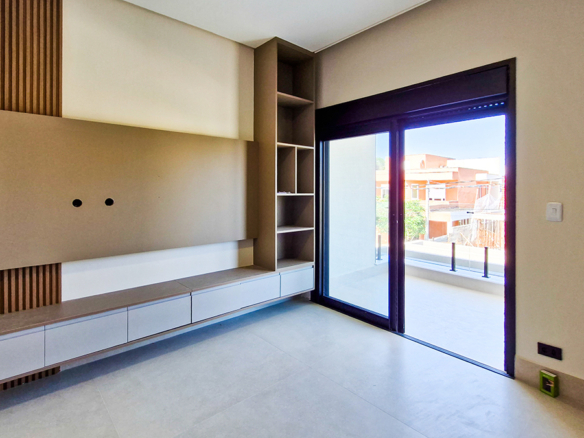 Espetacular casa recém construida com 346m² no Condominio Costa Nova Residence
