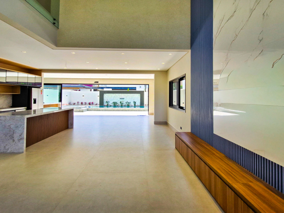 Espetacular casa recém construida com 346m² no Condominio Costa Nova Residence