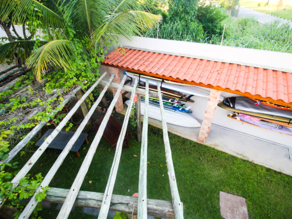 Apartamento frente mar Massaguaçu com 96m²
