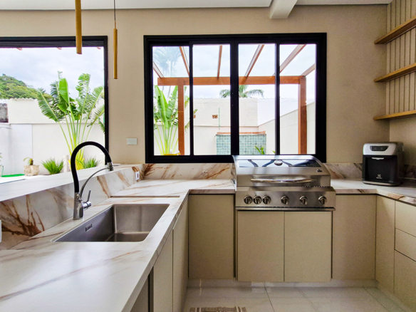Casa de Alto Padrão à Venda – Condomínio Costa Nova Residence