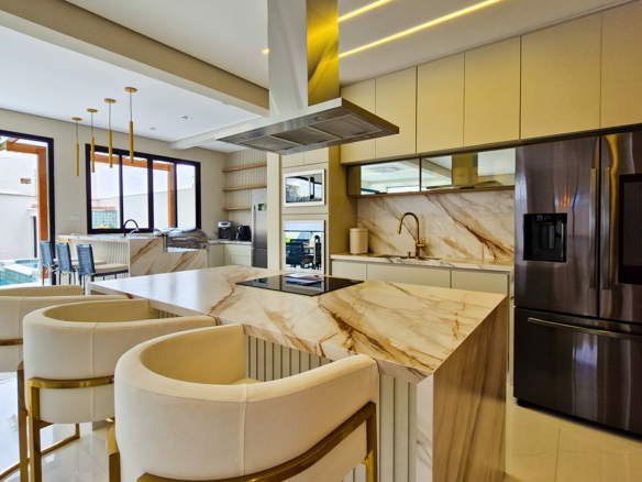 Casa de Alto Padrão à Venda – Condomínio Costa Nova Residence