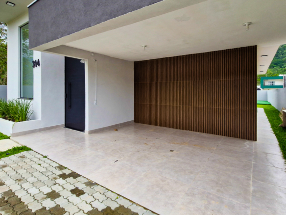 Casa à venda no Condomínio Mar Verde – Caraguatatuba/SP