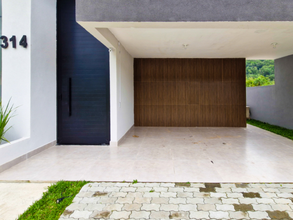 Casa à venda no Condomínio Mar Verde – Caraguatatuba/SP