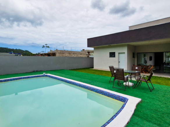 Casa à venda no Condomínio Mar Verde – Caraguatatuba/SP