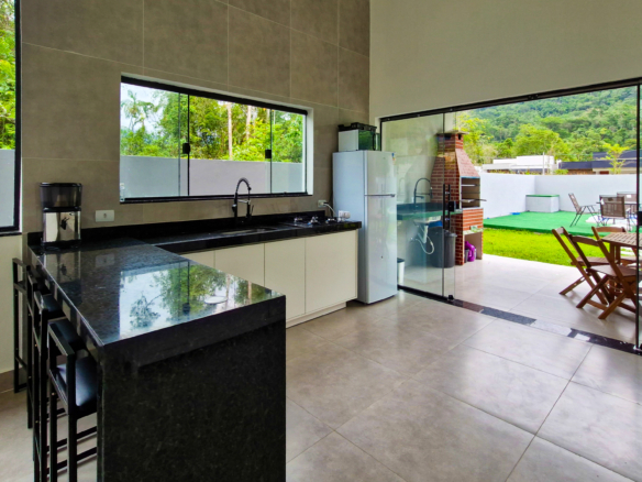 Casa à venda no Condomínio Mar Verde – Caraguatatuba/SP