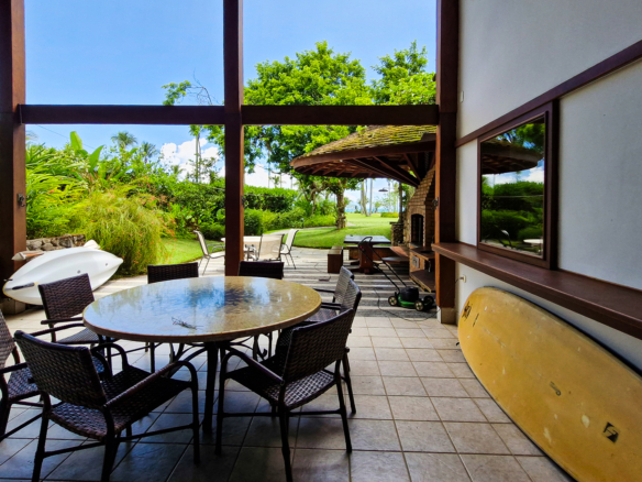 Casa de luxo para temporada pé na areia no Condomínio Costa Verde Tabatinga
