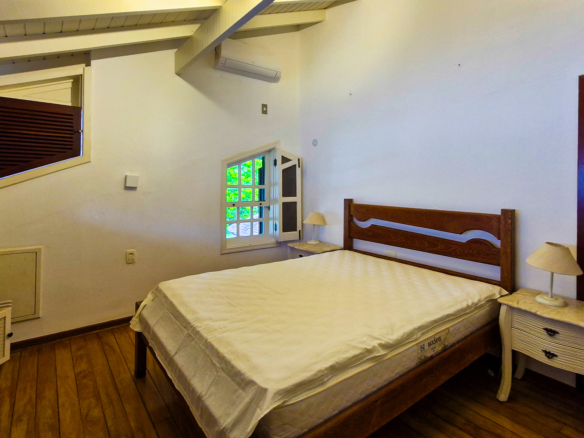 Casa de luxo para temporada pé na areia no Condomínio Costa Verde Tabatinga