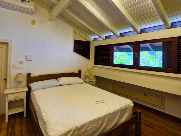 Casa de luxo para temporada pé na areia no Condomínio Costa Verde Tabatinga