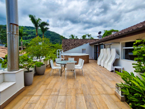 Casa de luxo para temporada pé na areia no Condomínio Costa Verde Tabatinga