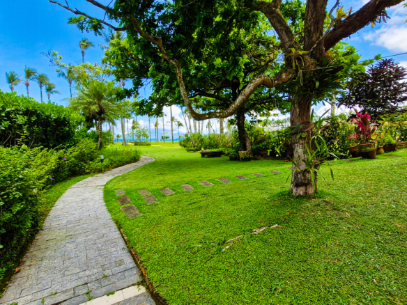 Casa de luxo para temporada pé na areia no Condomínio Costa Verde Tabatinga