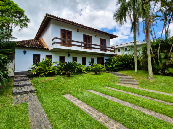 Casa de Alto Padrão no Condomínio Costa Verde Tabatinga