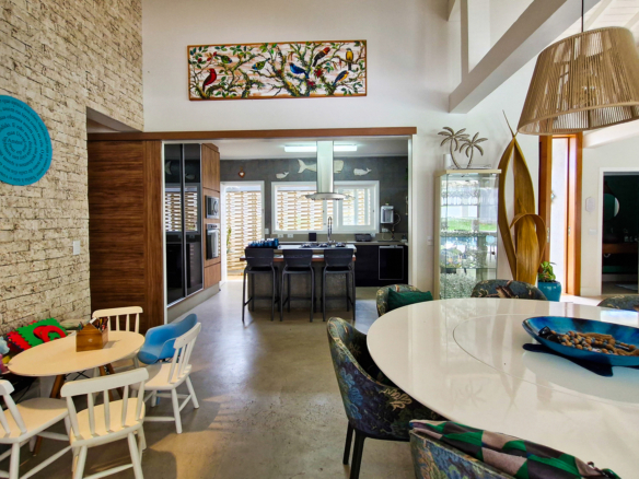 Casa de Alto Padrão no Condomínio Costa Verde Tabatinga