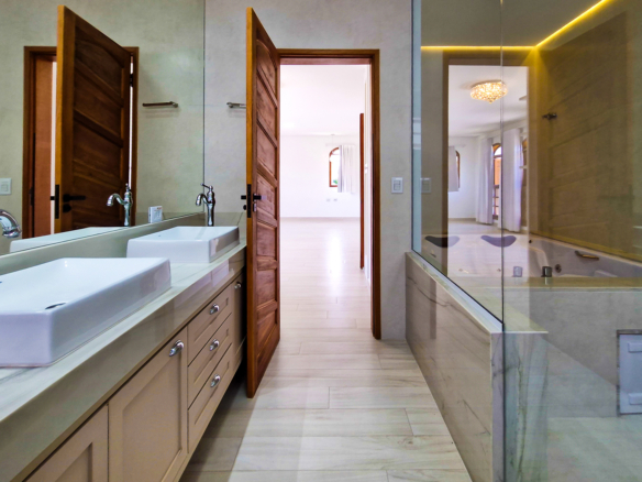 Casa Alto Padrão à Venda – Condomínio Costa Nova Residence