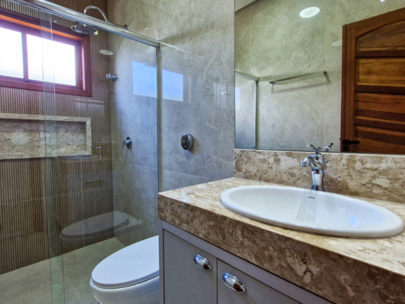 Casa Alto Padrão à Venda – Condomínio Costa Nova Residence