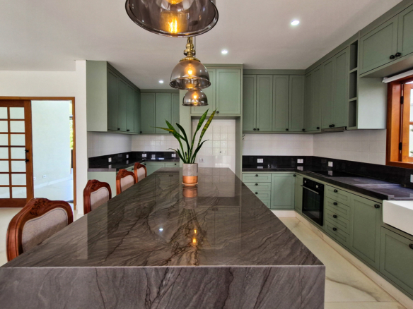 Casa Alto Padrão à Venda – Condomínio Costa Nova Residence