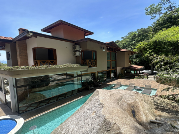 Park Imperial | Mansão Cinematográfica com Vista para o Mar e 1.440m² de Terreno