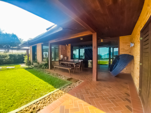 Casa de Alto Padrão frente mar no Condomínio Costa Verde Tabatinga