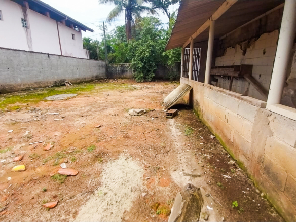 Terreno para Venda em Tabatinga com 270m²