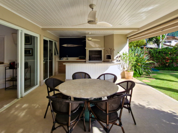 Casa de Luxo para Temporada – Costa Verde Tabatinga