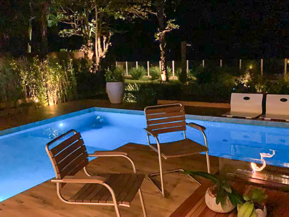 Refúgio Exclusivo Pé na Areia em Juquehy | Design Minimalista e Vista Eterna
