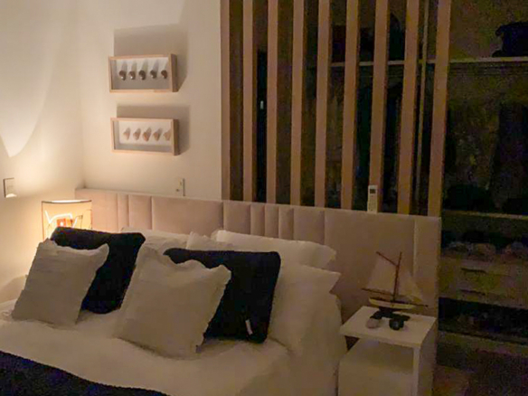 Refúgio Exclusivo Pé na Areia em Juquehy | Design Minimalista e Vista Eterna