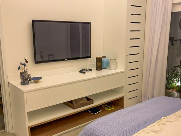 Refúgio Exclusivo Pé na Areia em Juquehy | Design Minimalista e Vista Eterna