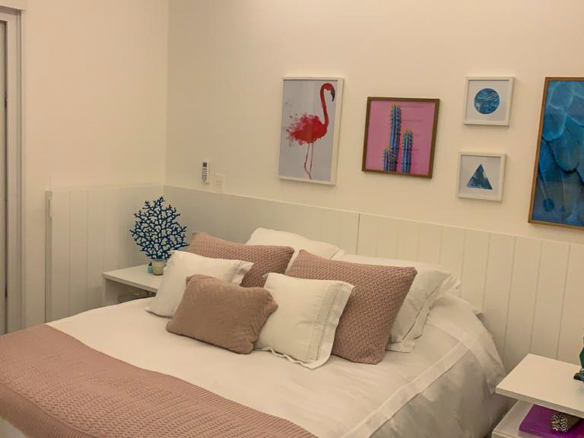Refúgio Exclusivo Pé na Areia em Juquehy | Design Minimalista e Vista Eterna