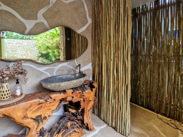 Espetacular Casa em condomínio fechado Pé na Areia em Cambury – 5 Suítes, Projeto Sofisticado e Acabamentos de Alto Luxo