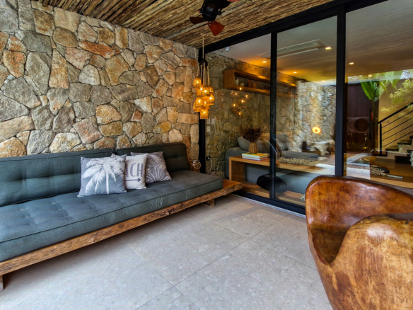Espetacular Casa em condomínio fechado Pé na Areia em Cambury – 5 Suítes, Projeto Sofisticado e Acabamentos de Alto Luxo