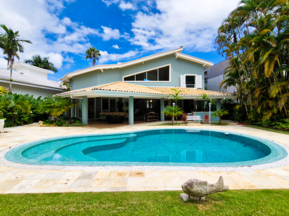 Casa de Luxo a venda no Condomínio Costa Verde Tabatinga