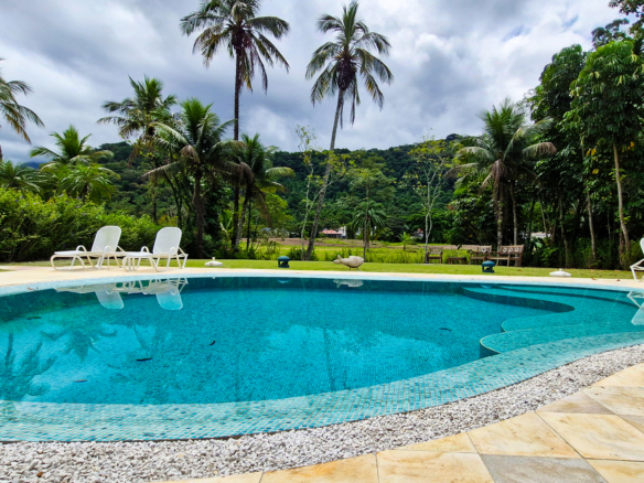 Casa de Luxo a venda no Condomínio Costa Verde Tabatinga