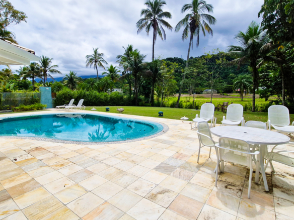 Casa de Luxo a venda no Condomínio Costa Verde Tabatinga