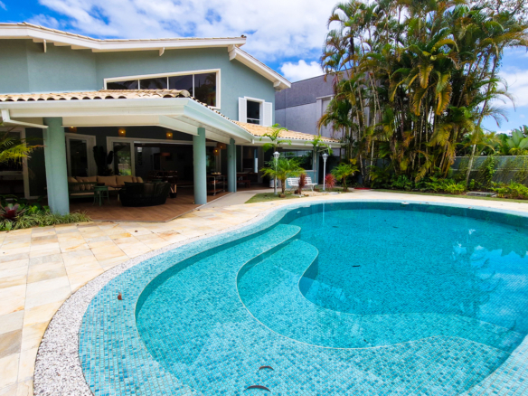 Casa de Luxo a venda no Condomínio Costa Verde Tabatinga