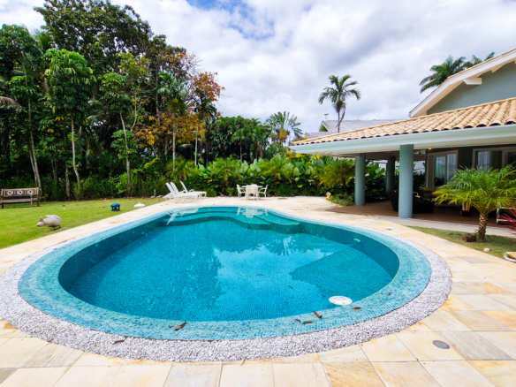 Casa de Luxo a venda no Condomínio Costa Verde Tabatinga