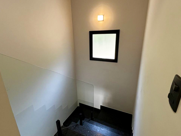 Refúgio Contemporâneo no Recanto da Lagoinha | Ubatuba – SP