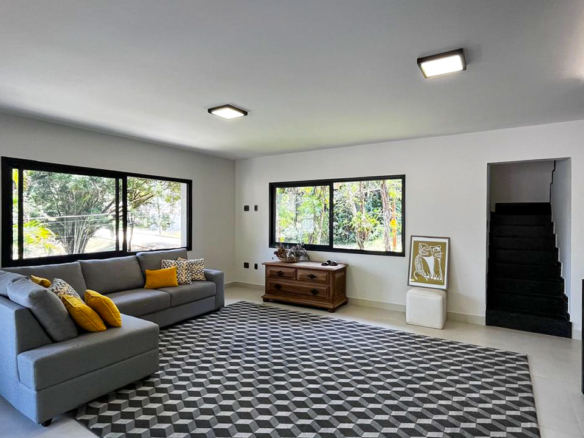 Refúgio Contemporâneo no Recanto da Lagoinha | Ubatuba – SP