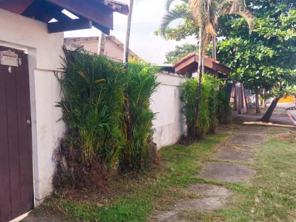 Casa térre a venda com 600 metros quadrados de lote na Praia da Tabatinga