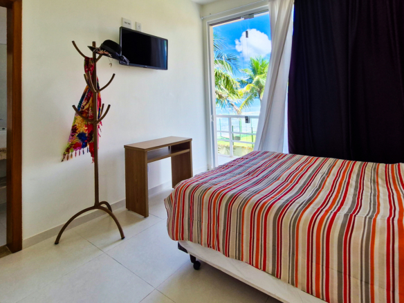 Casa Frente Mar de Luxo – 3 Pisos com Vista Panorâmica