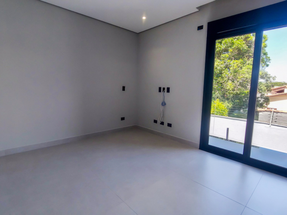 Casa nova com 6 suítes no Costa Nova Residence