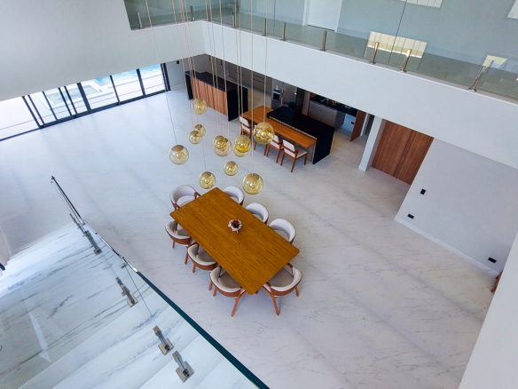 Casa nova com 6 suítes no Costa Nova Residence